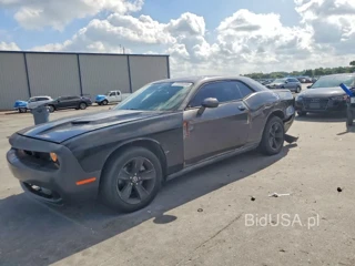 DODGE CHALLENGER SXT