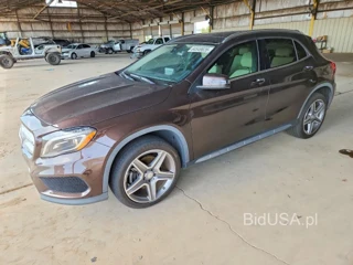 MERCEDES-BENZ GLA 250 4MATIC