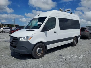 MERCEDES-BENZ SPRINTER 2500