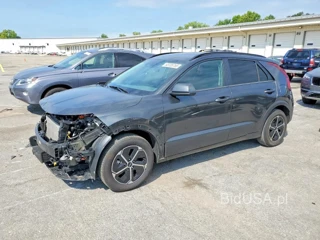 KIA NIRO LX