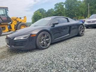 AUDI R8 4.2 QUATTRO