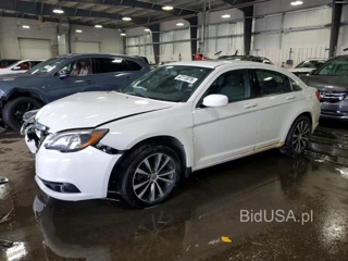 CHRYSLER 200 TOURING