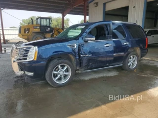 CADILLAC ESCALADE LUXURY