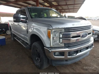 FORD FORD F-250 LARIAT
