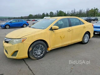 TOYOTA CAMRY HYBRID LE