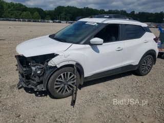 NISSAN KICKS SV