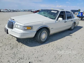 LINCOLN TOWN CAR SIGNATURE/TOURING