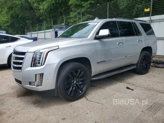 CADILLAC ESCALADE LUXURY