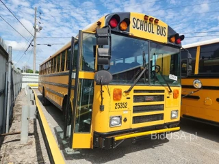 THOMAS SAF-T-LINER C2