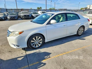 TOYOTA AVALON LIMITED