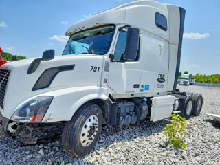 VOLVO VNL