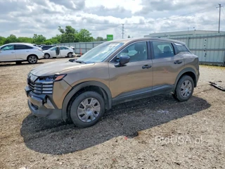 NISSAN KICKS S