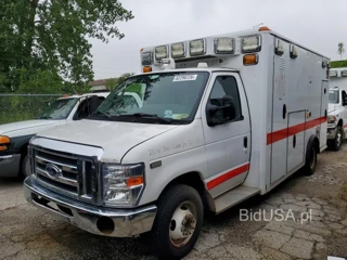 FORD ECONOLINE E450 SUPER DUTY CUTAWAY VAN