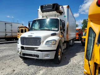 FREIGHTLINER M2 106 MEDIUM DUTY