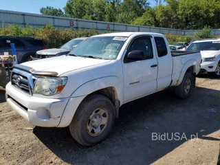 TOYOTA TACOMA