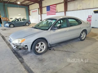 FORD TAURUS SE