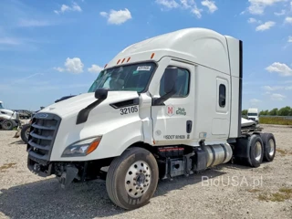 FREIGHTLINER CASCADIA 116