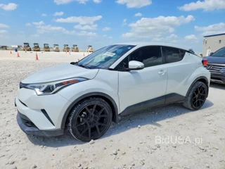 TOYOTA C-HR XLE PREMIUM