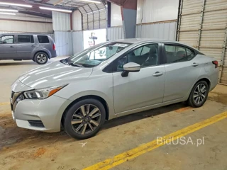 NISSAN VERSA SV