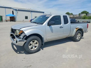 NISSAN FRONTIER SV V6