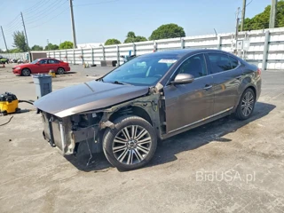 KIA CADENZA PREMIUM