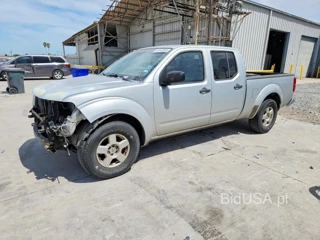 NISSAN FRONTIER SE