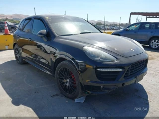 PORSCHE PORSCHE CAYENNE GTS
