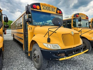 IC CORPORATION SCHOOL BUS