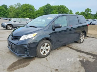 TOYOTA SIENNA L