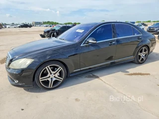 MERCEDES-BENZ S 550