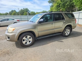 TOYOTA 4RUNNER SR5