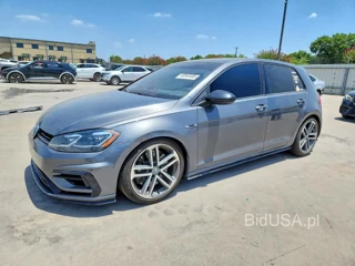 VOLKSWAGEN GOLF R