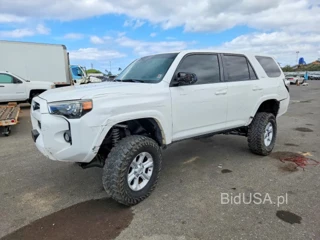 TOYOTA 4RUNNER SR5
