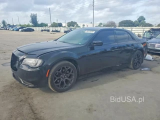 CHRYSLER 300 TOURING