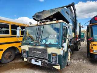 MACK LE613