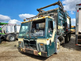 MACK LEU633