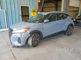 NISSAN KICKS SV