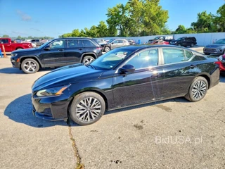 NISSAN ALTIMA SV