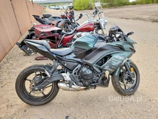 KAWASAKI EX650 P