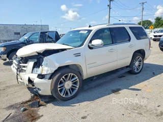 CADILLAC ESCALADE PREMIUM