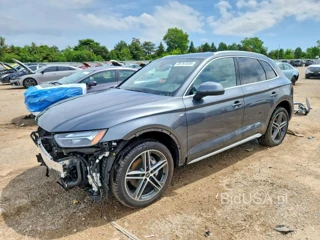 AUDI Q5 E PREMIUM PLUS 55