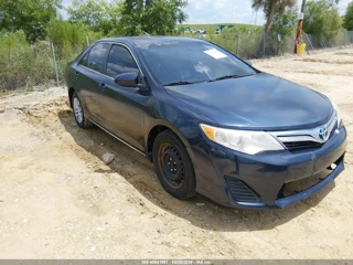 TOYOTA TOYOTA CAMRY HYBRID LE