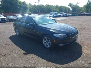 BMW 528I