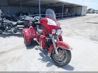 HARLEY-DAVIDSON HARLEY-DAVIDSON FLHTCUTG TRI GLIDE ULTRA CLASSIC