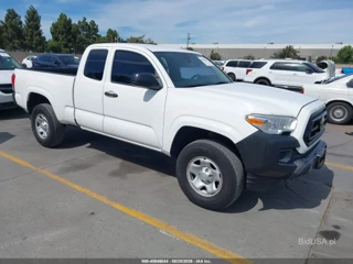 TOYOTA TOYOTA TACOMA SR