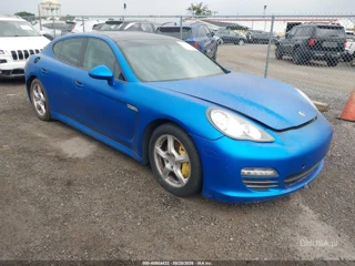 PORSCHE PORSCHE PANAMERA 4