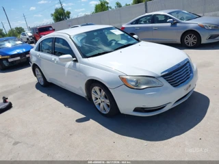 CHRYSLER CHRYSLER 200 LX