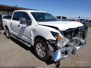 NISSAN NISSAN TITAN SV