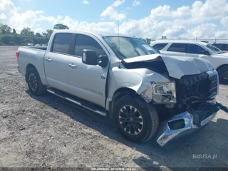 NISSAN NISSAN TITAN SV