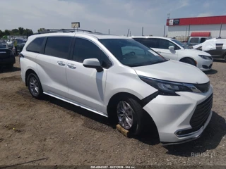 TOYOTA TOYOTA SIENNA XLE